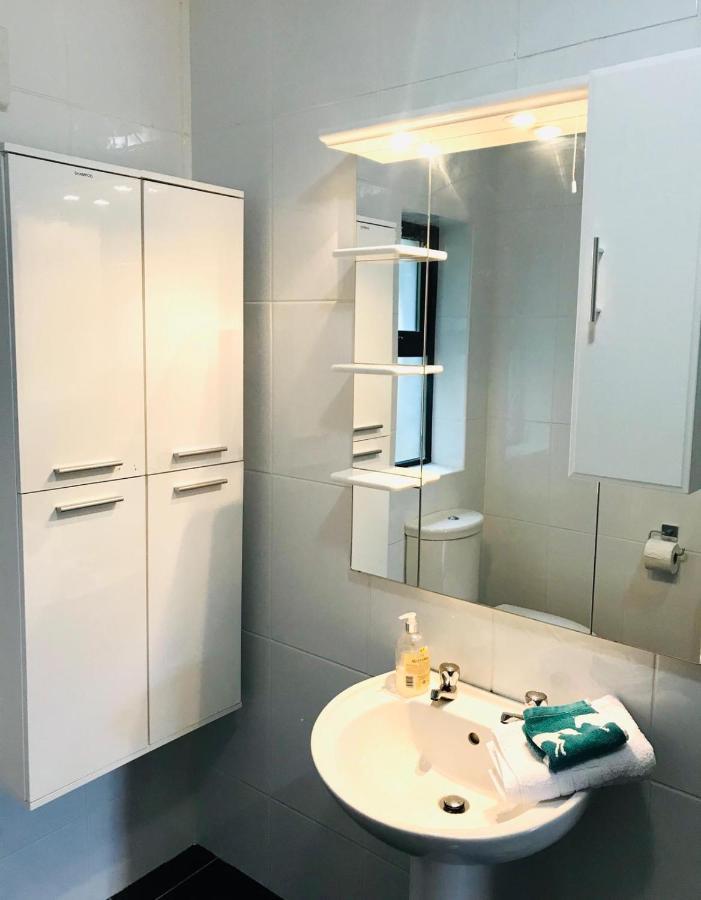 בליק Cael Uisce Apartment 31 Cliff Road מראה חיצוני תמונה